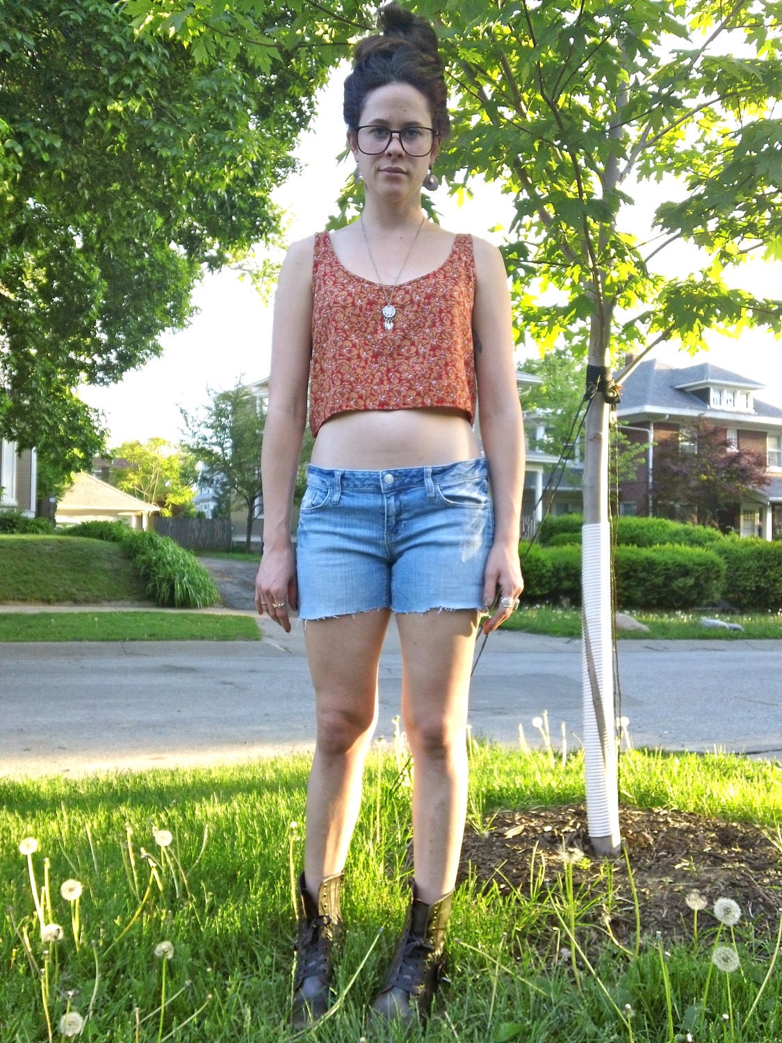 Indie Hipster/ Vintage/ 80s/ Cropped Floral tank