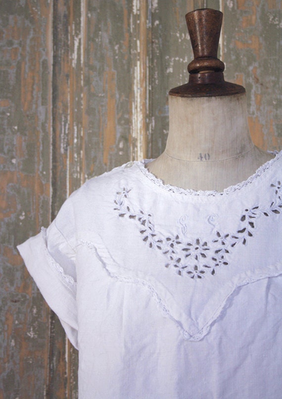 RESERVED- B e A T r I c E- 1900s italian handspun linen blouse