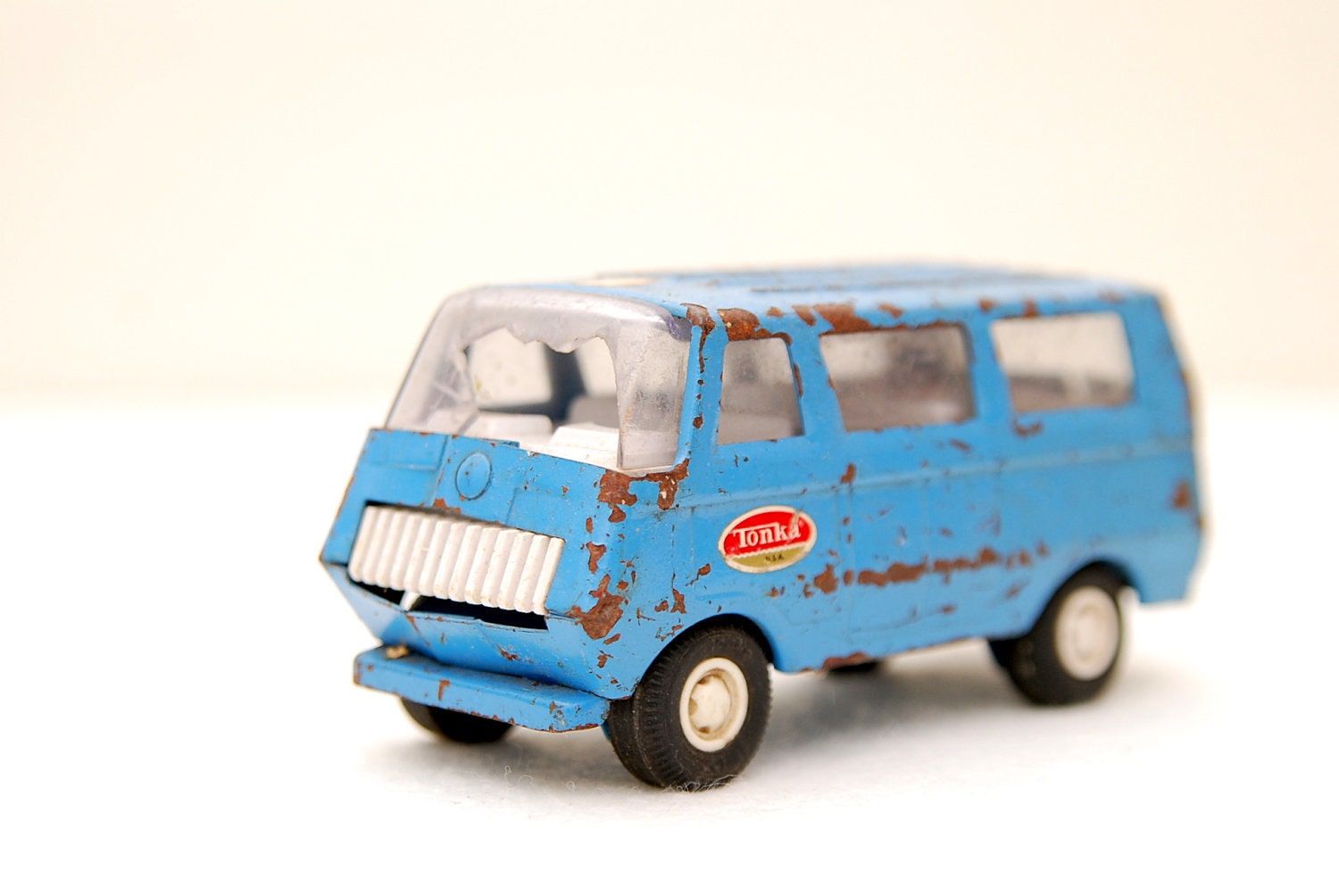 Shabby Blue Tonka Van