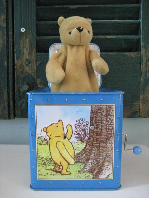 winnie the pooh wooden toy box