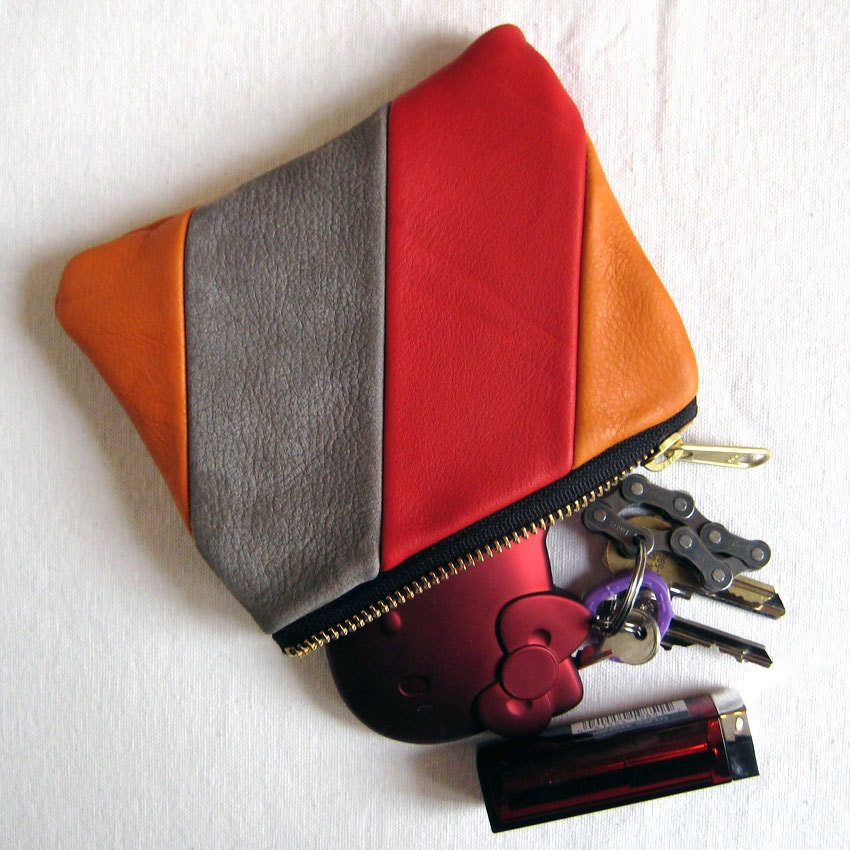 Shades of the 70s small leather zip pouch