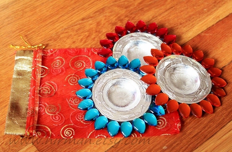 5 Small Lotus Floating Tealight Candle holders
