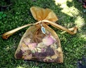 Charm bag. Mojo bag. Herb and resins blend for Luck, Good-luck charm, Gambling. - LeJardinAromagique