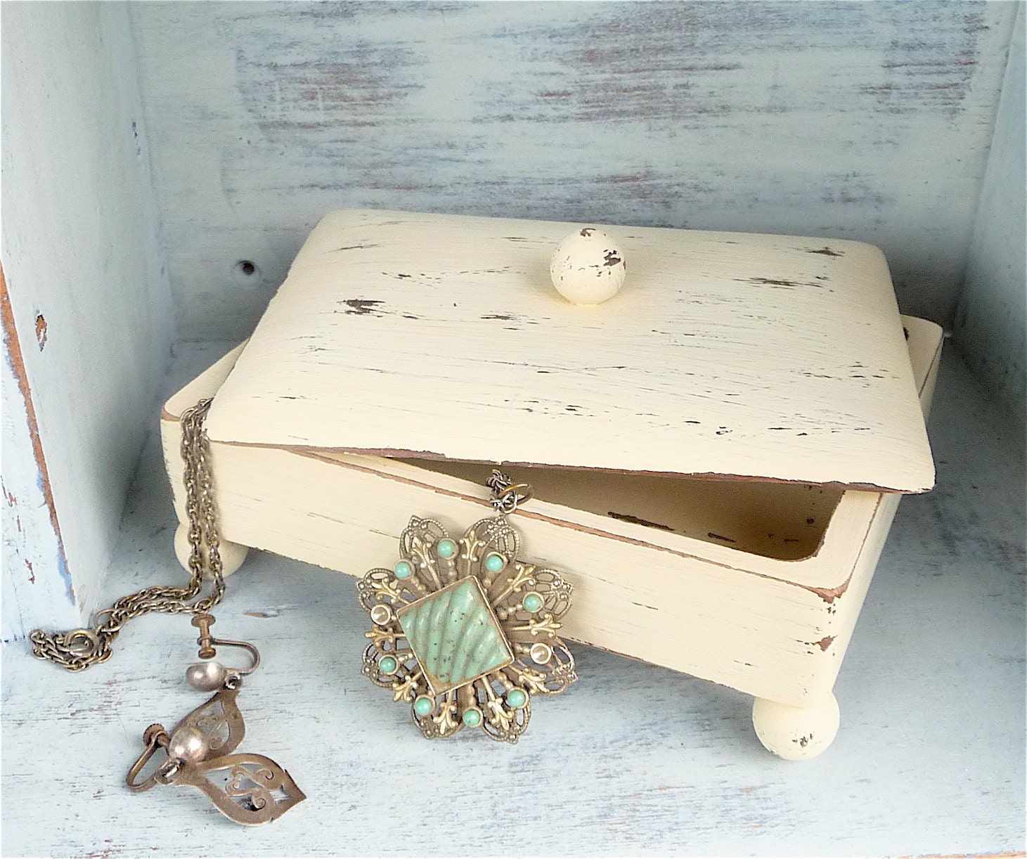 Shabby Chic Box with Lid for Jewelry or Trinkets in Butter Cream Yellow
