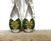 Multi shades of green suede bow shoe clips