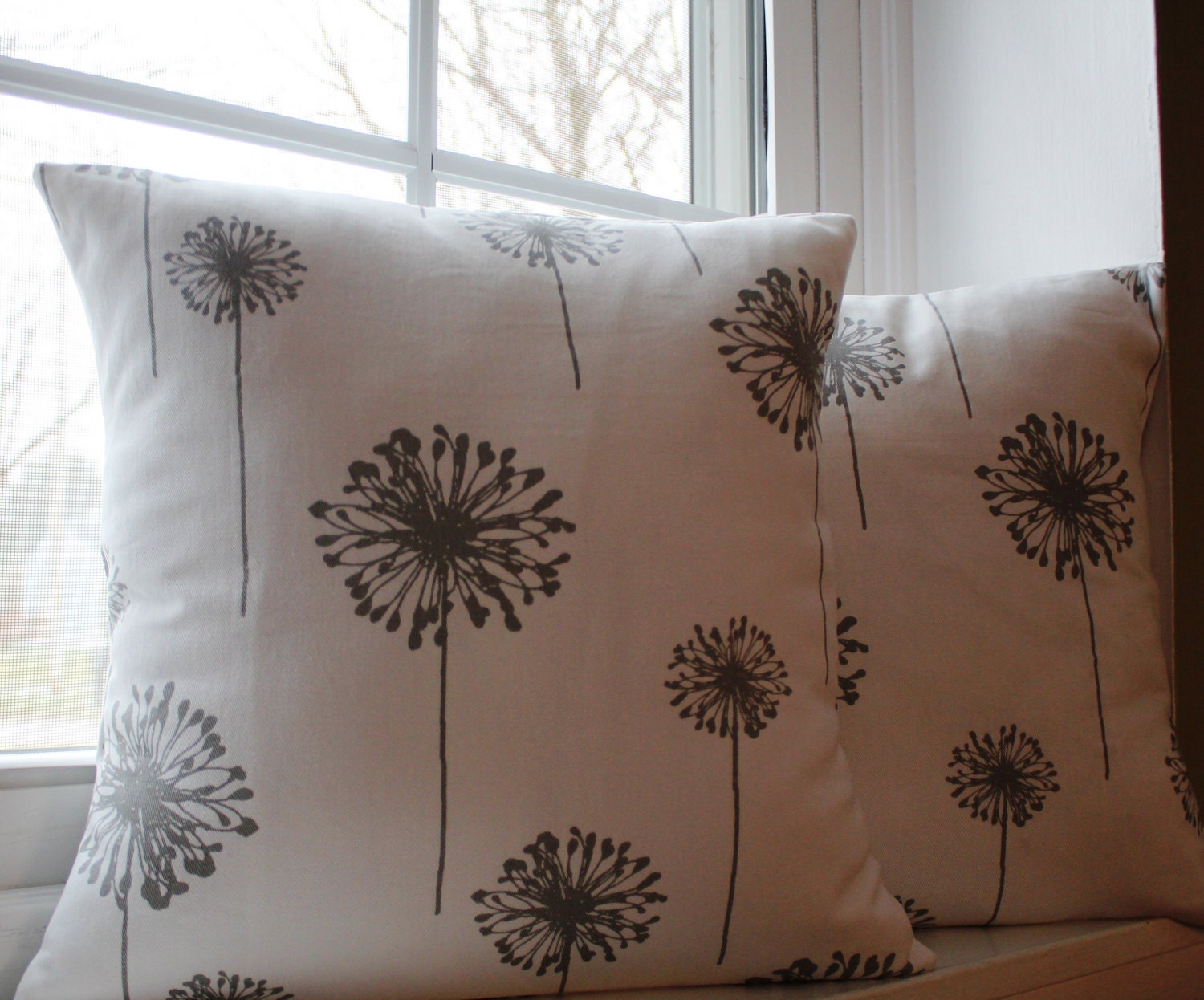 16x16 Gray Dandelion Pillow Cover Set