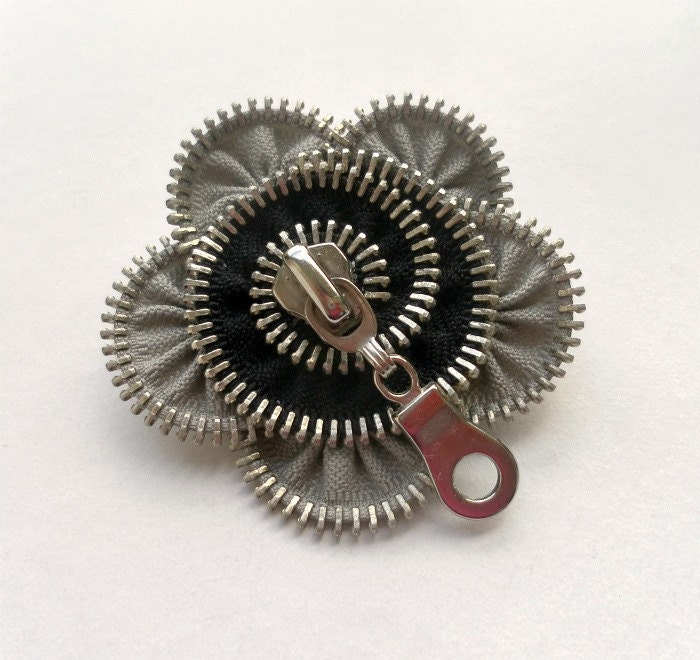 Flower Brooch , Zipper Pin. grey and black, YKK Zipper , eco friendly, size Approx 2,6 in/ 6,5 cm.- recycled jewelry