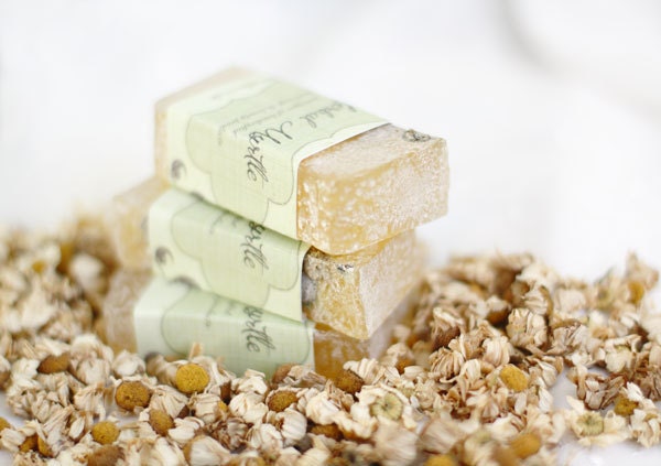 Honey Soap decorated with  Wild Chamomile  Handcrafted Vegan Etsy UK perfect golden Christmas gift
