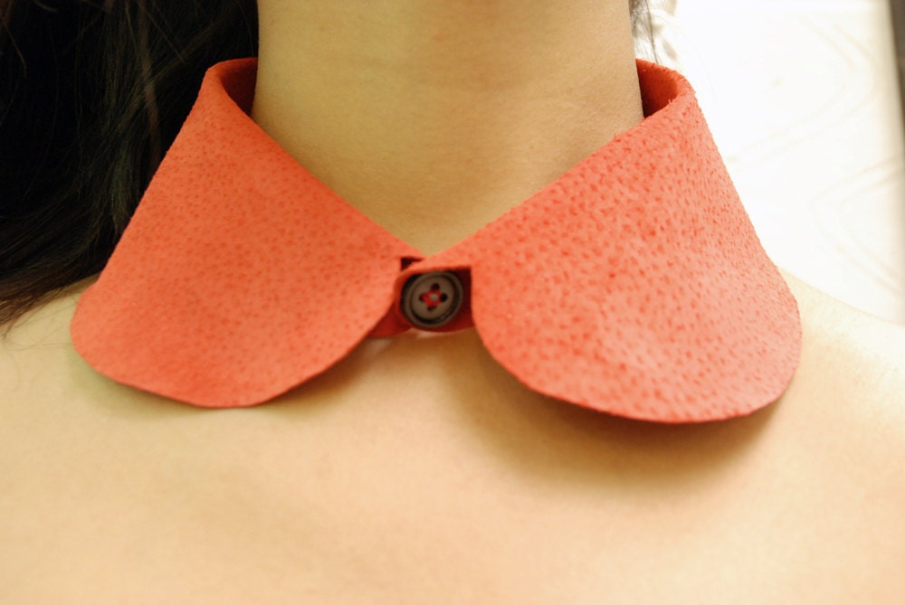 amaranth red detachable leather collar