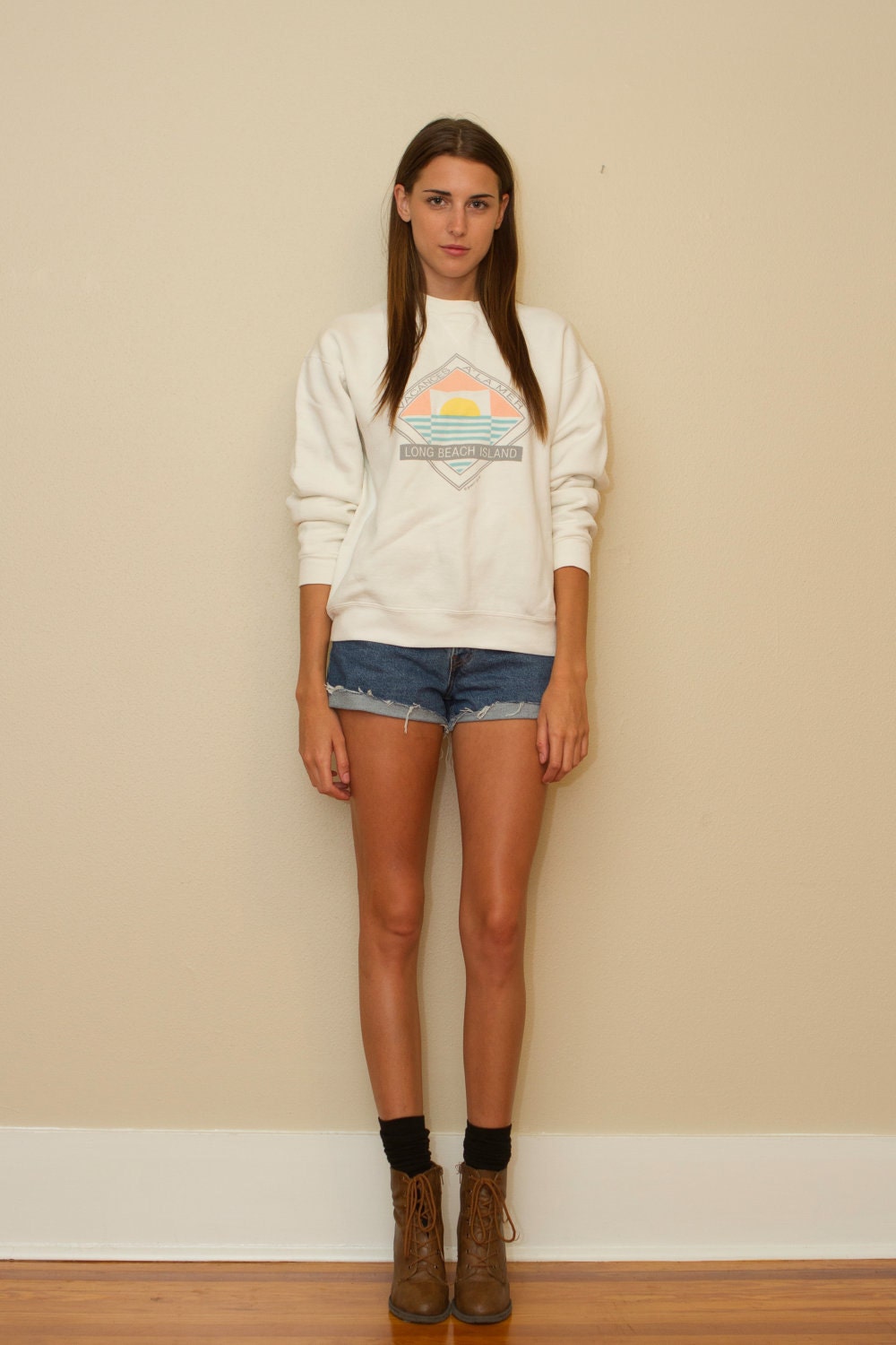 White Graphic Print Vacances A'La Mer Long Beach Island Pull Over Sweater