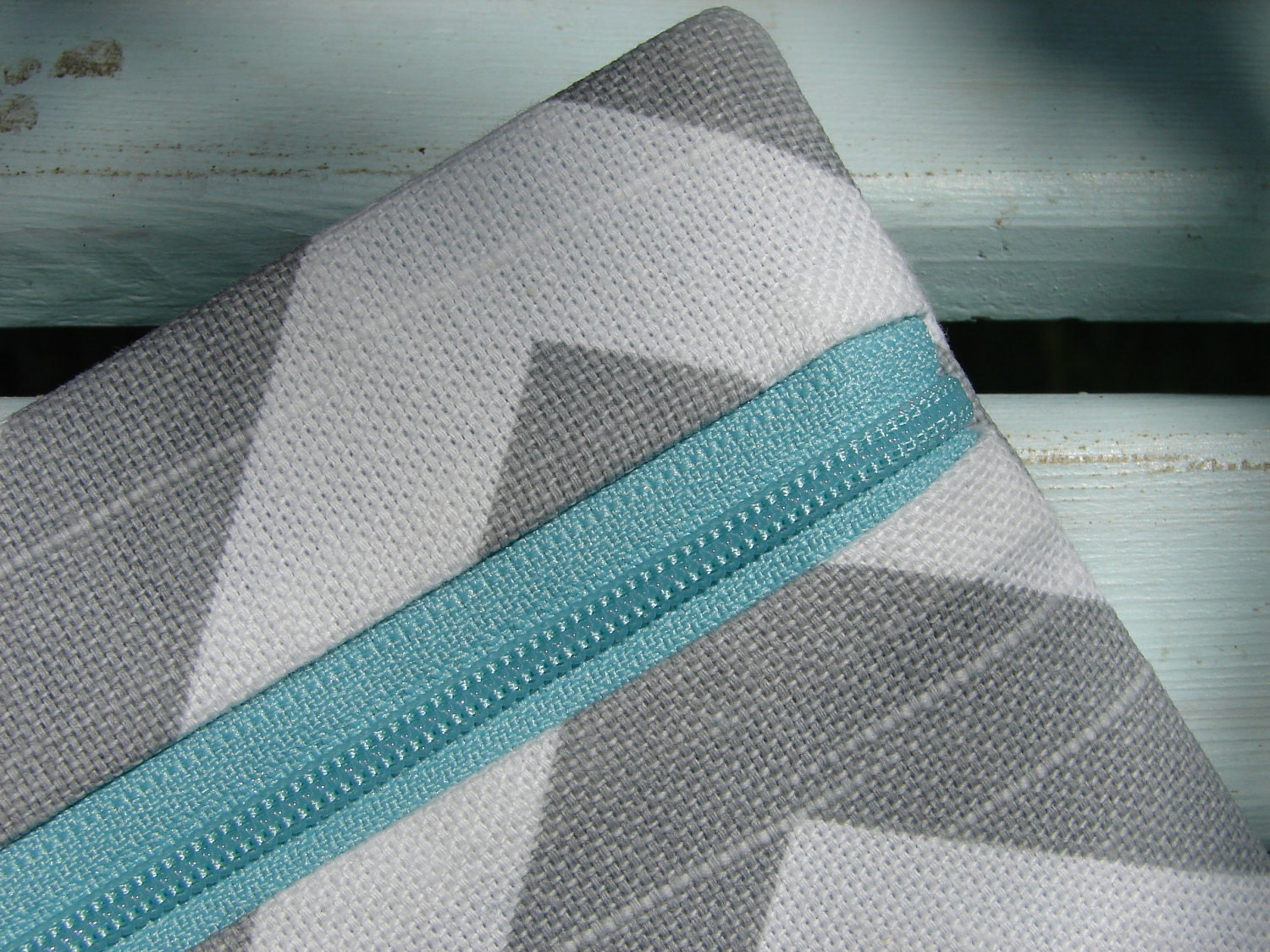 Chevron Keychain wallet with Turquoise Zip