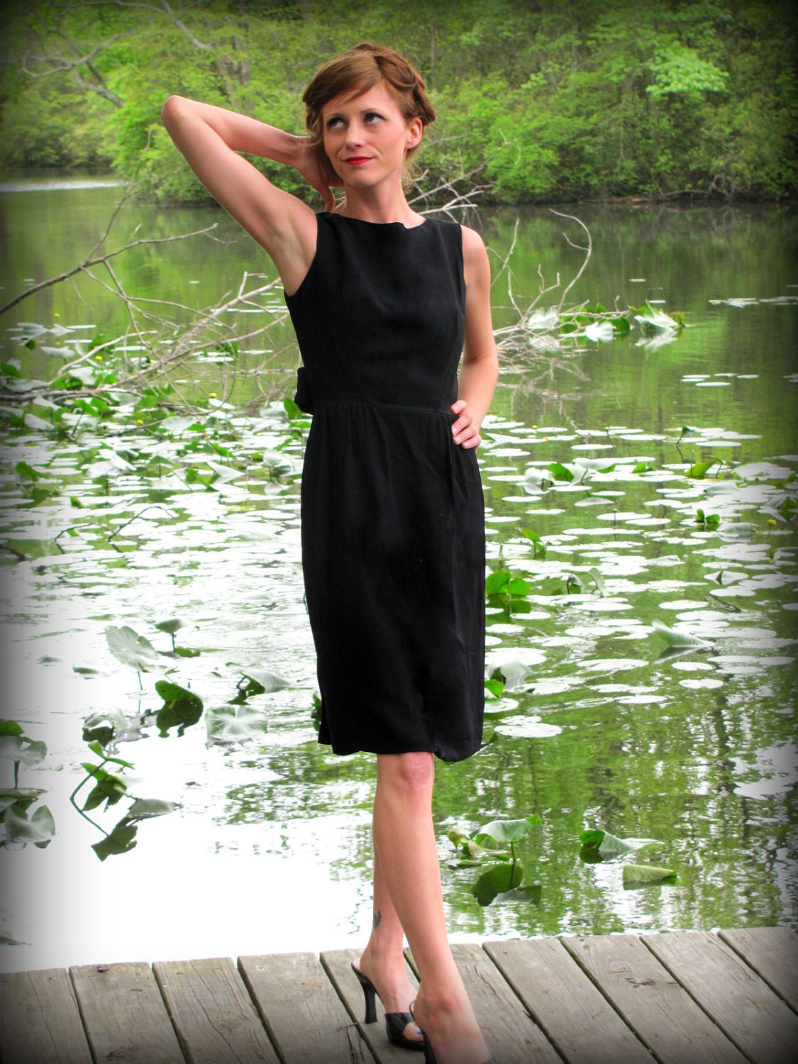 1960s Womens Black Cocktail Dress Sleeveless Knee Length Size Small