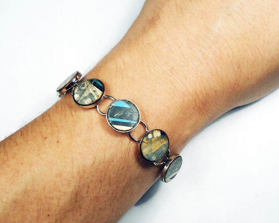 Recycled skateboard silver toned bracelet B19