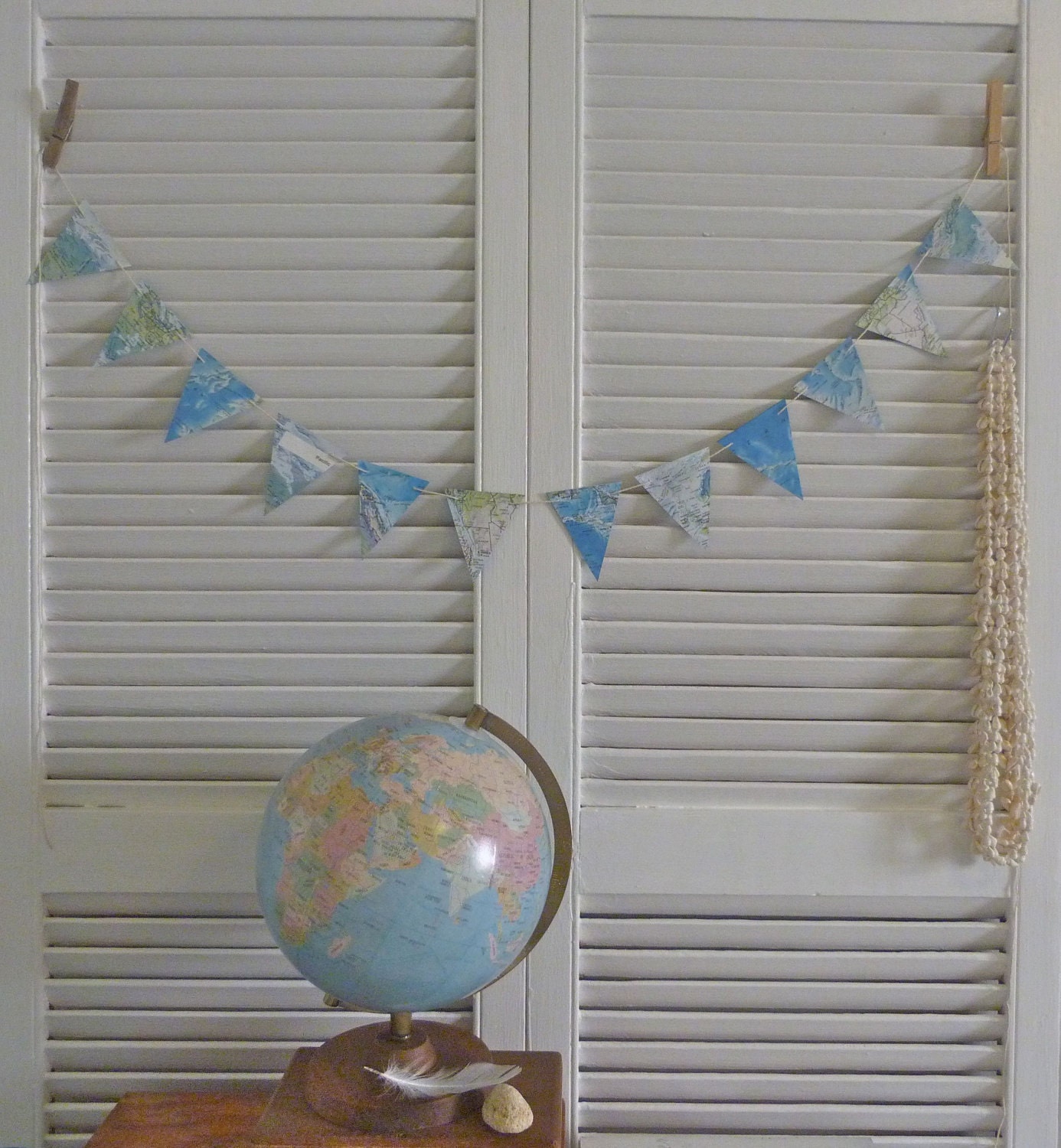 paper map bunting