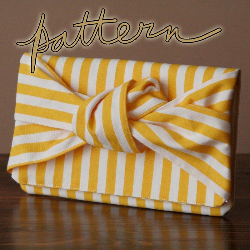 Square Knot Clutch Pattern PDF