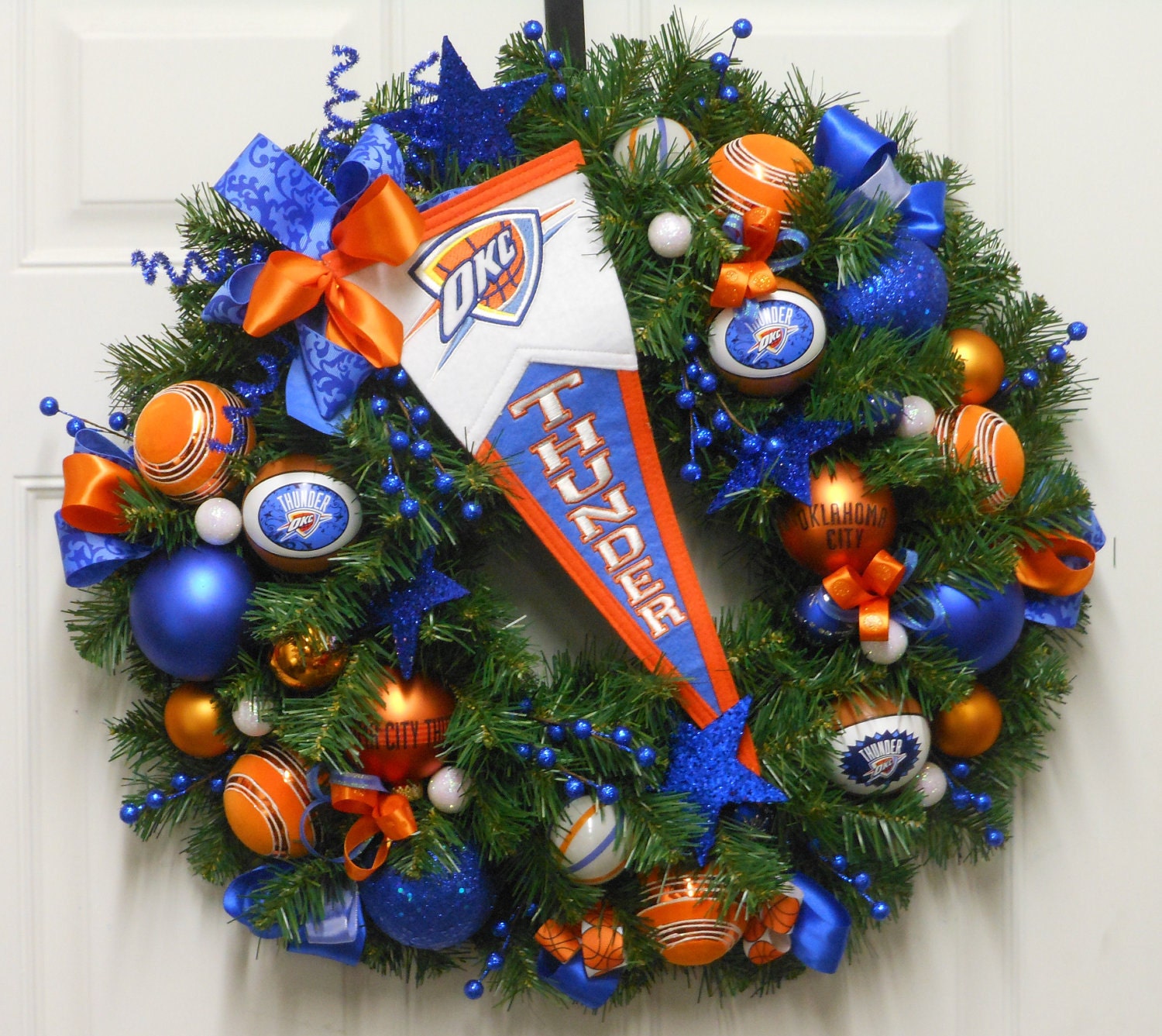 OKLAHOMA CITY THUNDER Basketball Wreath Trademark Pennant Ornaments Custom All-Season Wreath