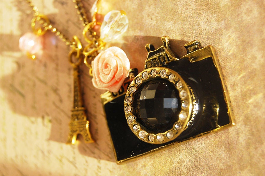 Paris in pink - a camera necklace