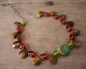 Elegant tigers' eye, glass and chain necklace