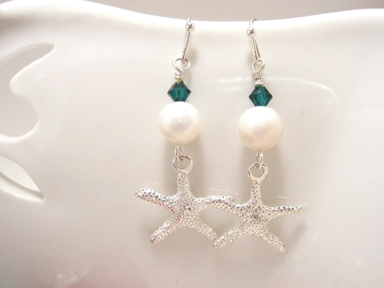 Swarovski pearl & Teal swarovski crystal Earings with silver plated starfish - Bride or Bridesmaids earrings for Beach wedding