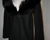 Gorgeous Mid Century Jacket...Black with Fur Collar Size Medium
