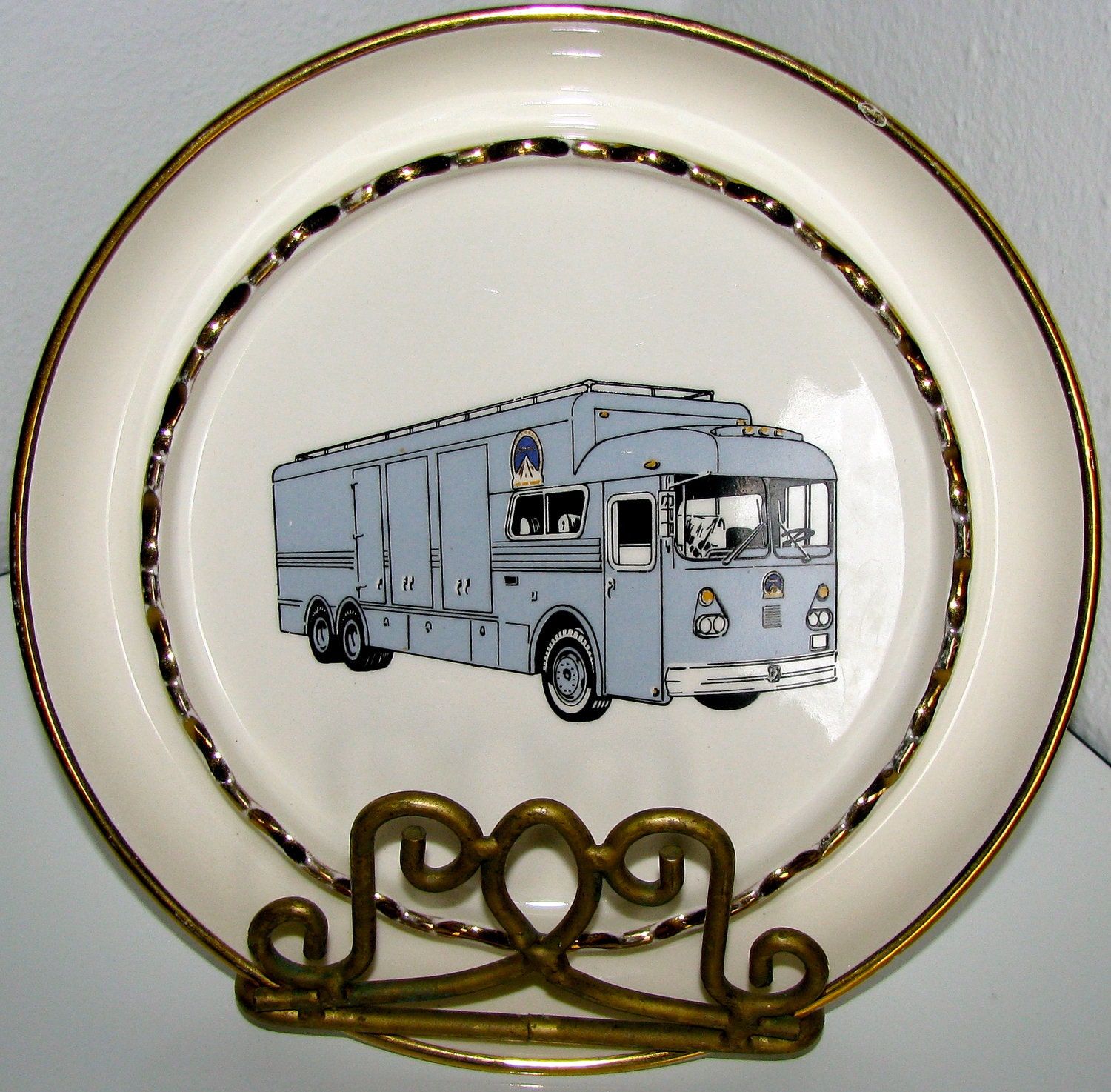 Vintage Paramount Pictures Movie Trailer Ashtray - Fabulous Hollywood Memorabilia - SALE - was 44