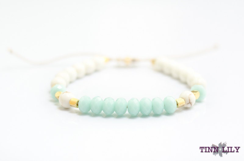 TINNLILY Mint and Ivory Beaded Bracelet
