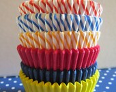 60 Assorted Red, Yellow & Blue Standard Cupcake Baking Liners Il_170x135