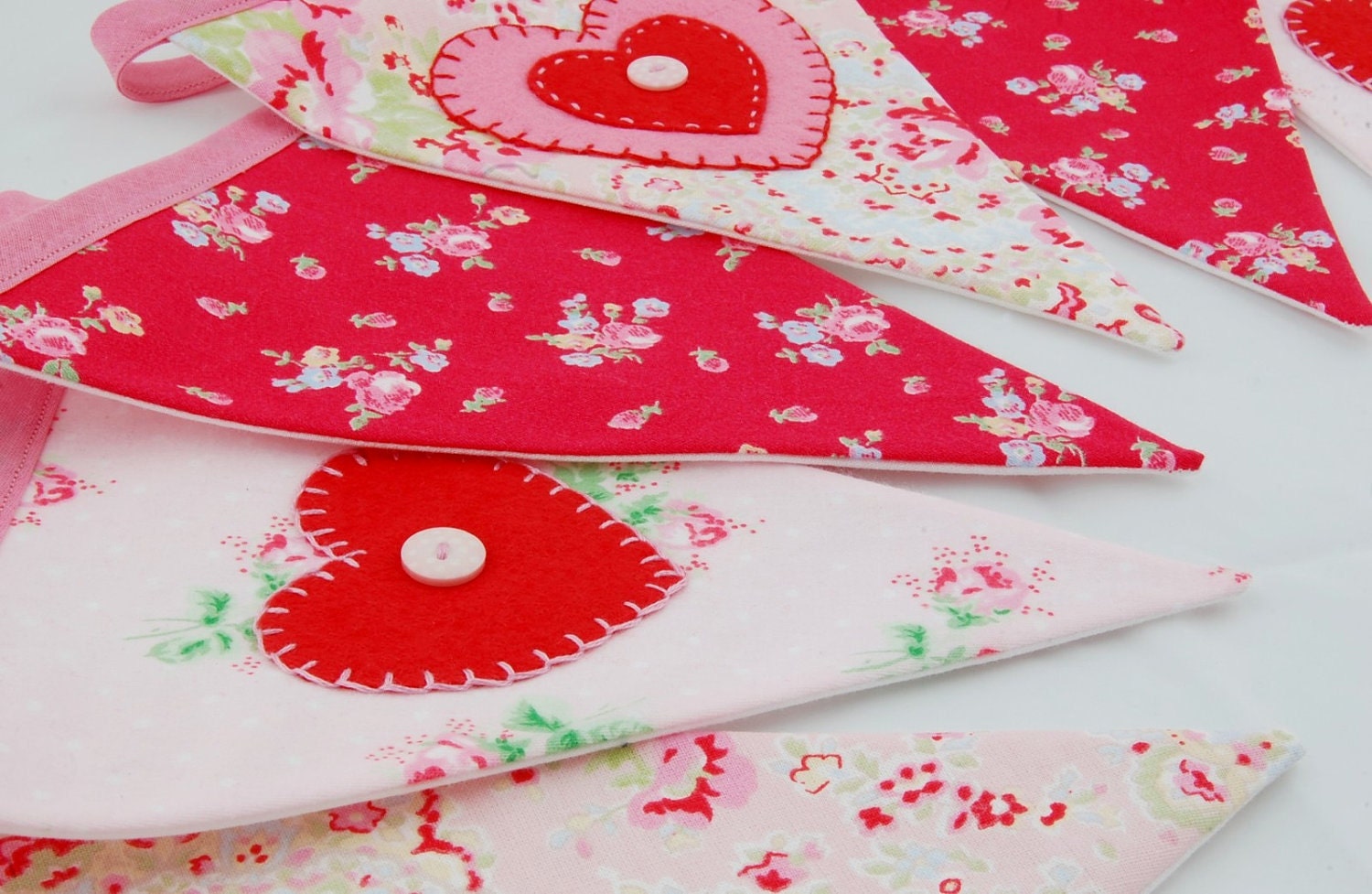 Pretty Hand Appliqued Bunting - Cath Kidston LOVE HEARTS - The perfect decoration for showers, weddings and parties
