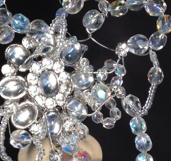 Handmade hair piece - Upcycled diamente clip with beaded flower