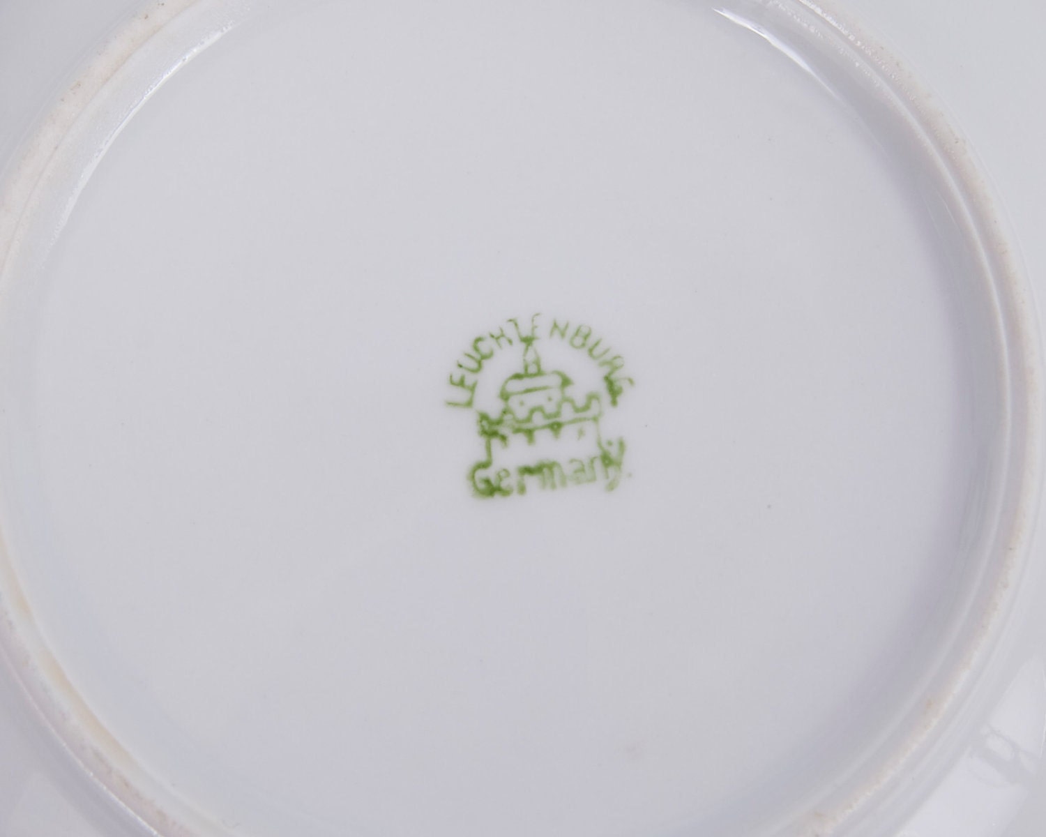 Vintage Pink Rose Leuchtenburg Teacup Germany Floral Design Castle Stamp Scalloped Edge
