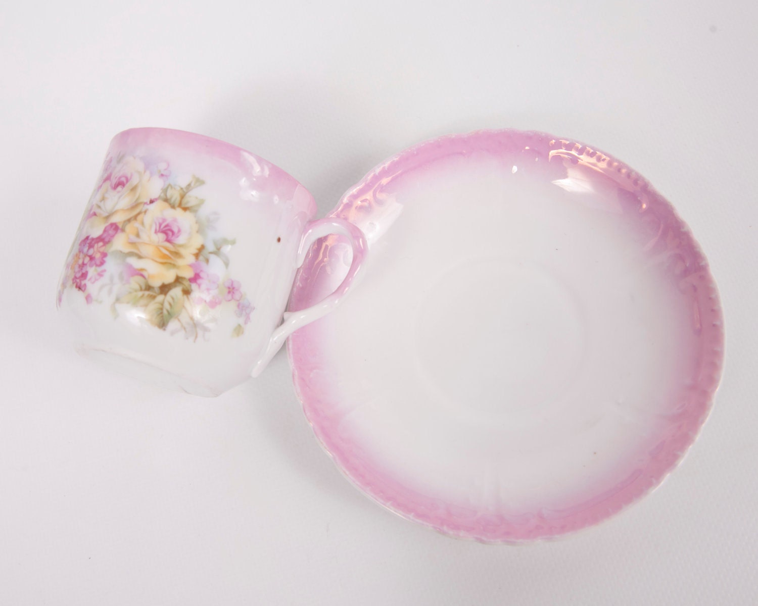 Vintage Pink Rose Leuchtenburg Teacup Germany Floral Design Castle Stamp Scalloped Edge