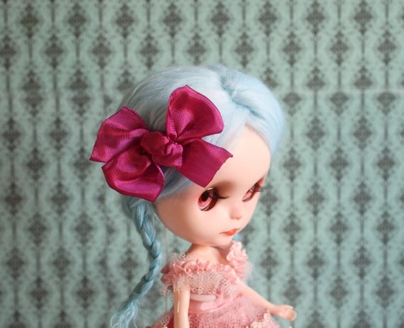 Sweet Sally Hair Bow - Fuchsia Pink Silk Bow clip hair piece for your Blythe Princess