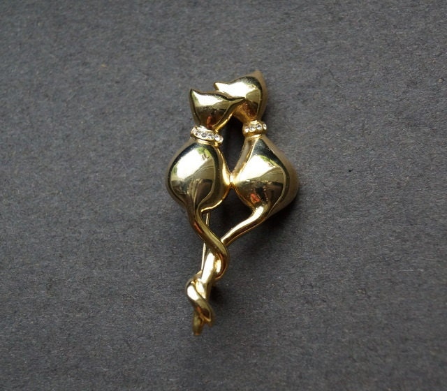 Vintage Cat Brooch Tails Intertwind