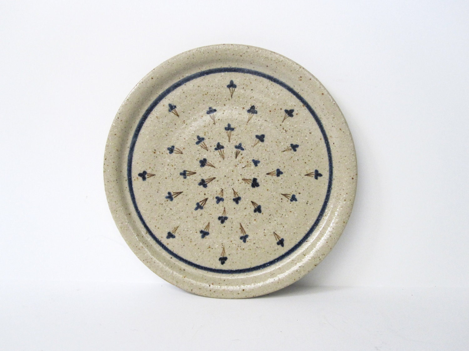 American Pottery Plate with Blue Bouquets, Vintage. Marked Van.
