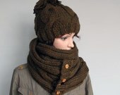 Beautiful Handmade Knit Hat and Scarf plus GLOVES. Choose your colour.