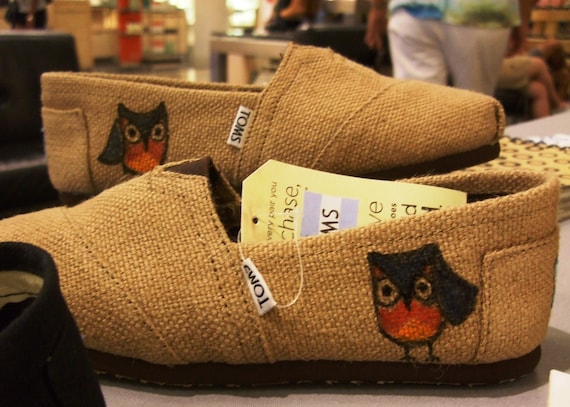 Custom painted OWL Burlap TOMS Shoes