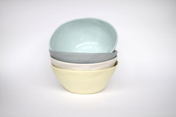 organic breakfast bowl - porcelain (glacier colour)