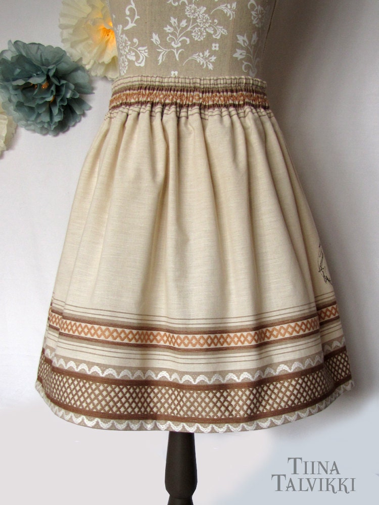 Upcycled Skirt "Pihkahäntä" - LAST ONE - Squirrel and Handkerchief - Reclaimed Table Cloth - Scandinavian Pattern - Autumn Fall Fashion