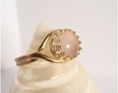 Pink quartz and gold adjustable ring