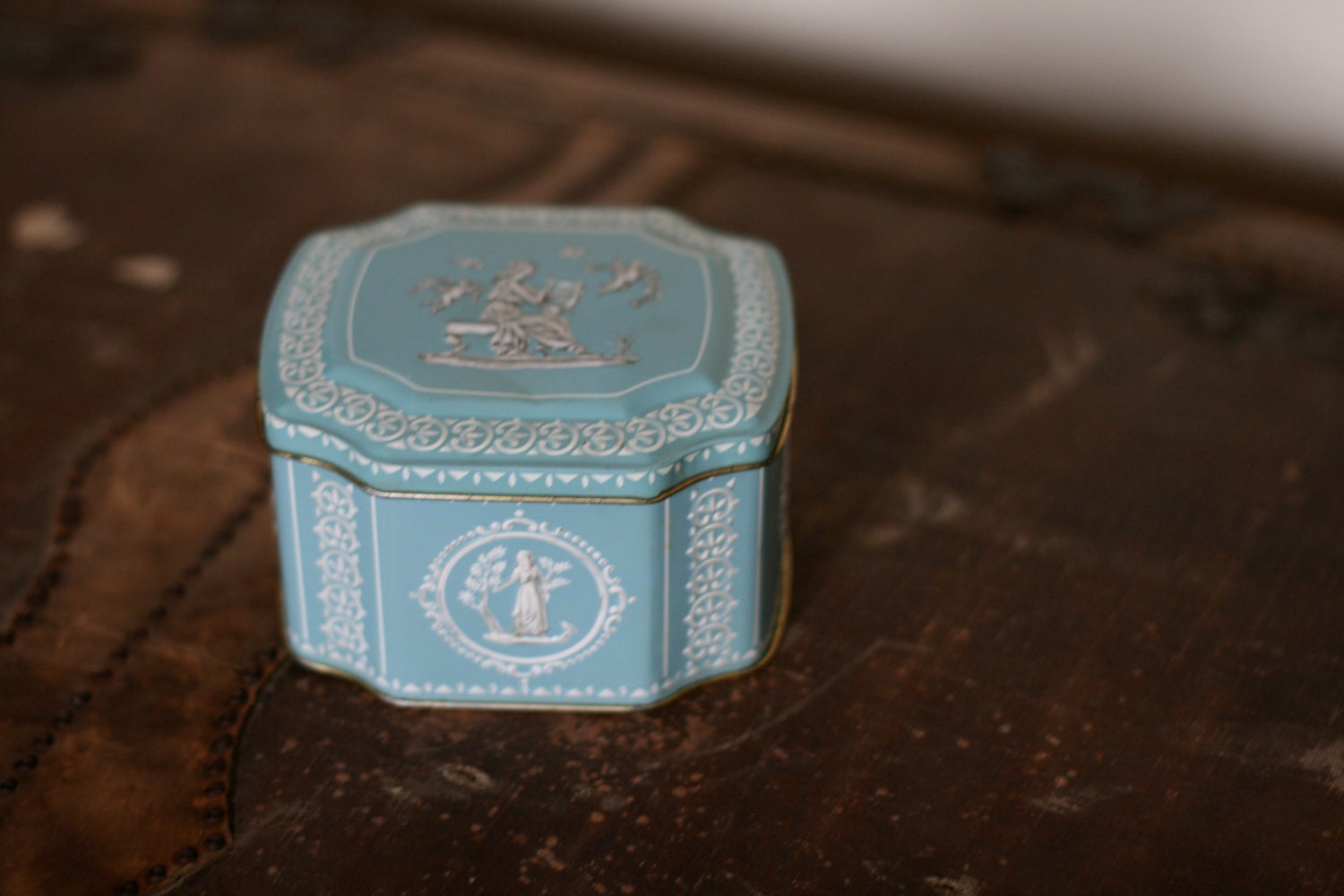 vintage baby blue tin