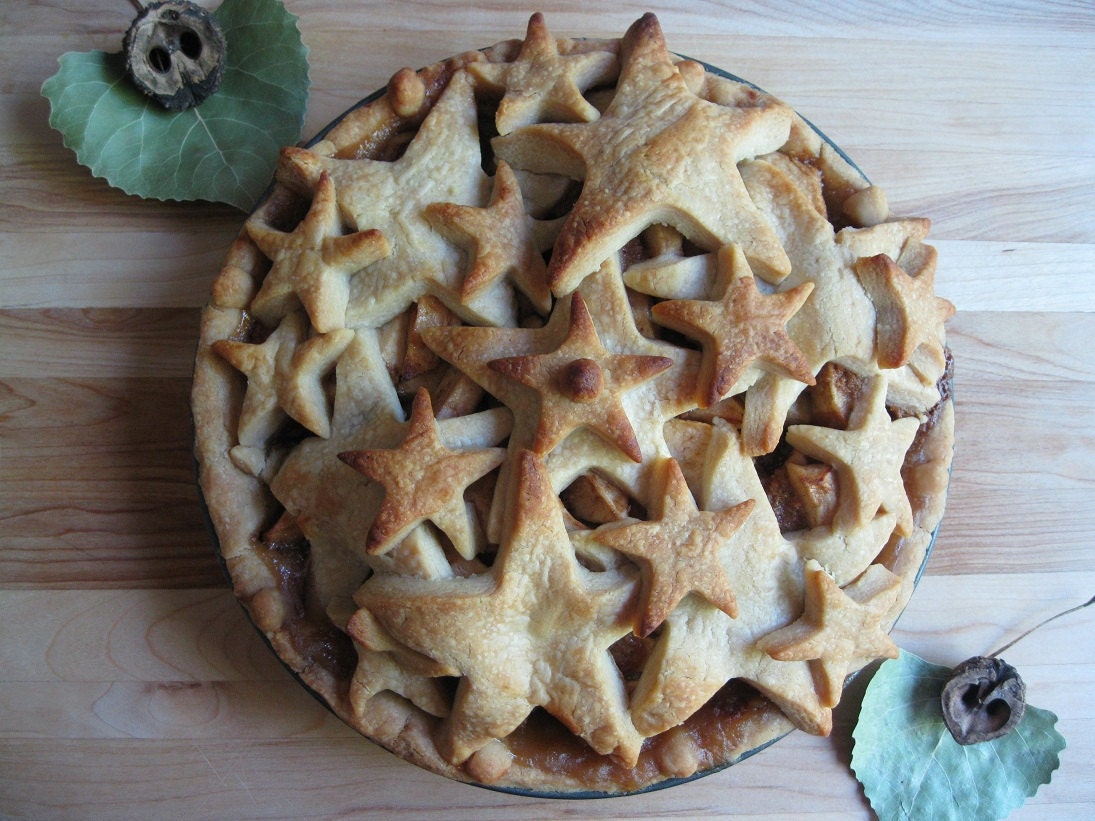 Chunky Caramel Apple Pie