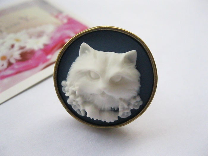 ring--white resin cat,alloy adjustable round ring