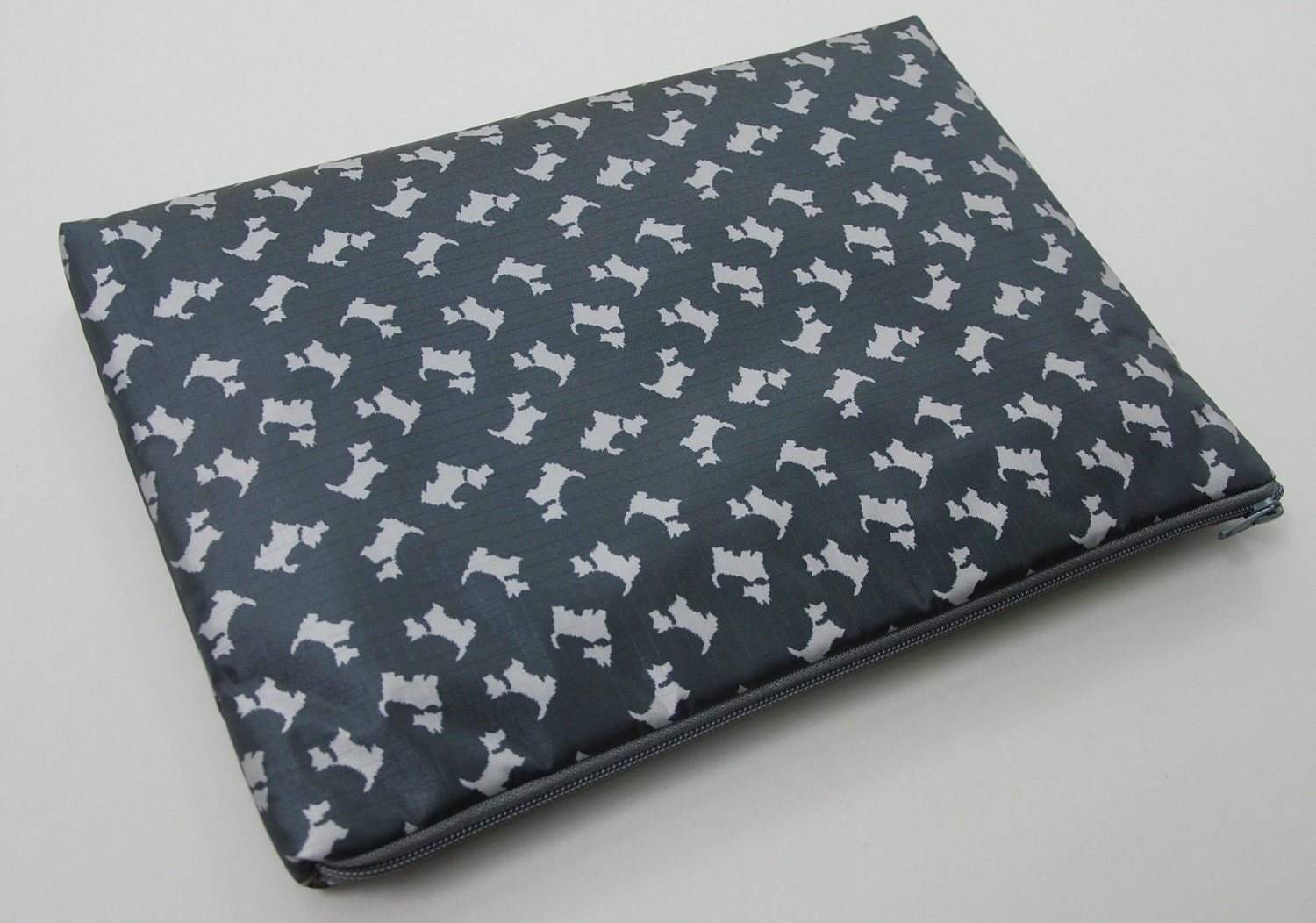 Laptop Case, for 15inch MacBook, and other laptop models, Padded/Water Repellent.