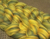 2 Oz "It's Electric" Wool Roving Braid Fiber for Spinning, blending, & more.