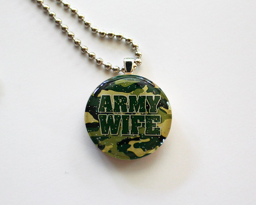 Army Wife - Green - Support Our Troops - circle glitter Pendant - IN STOCK