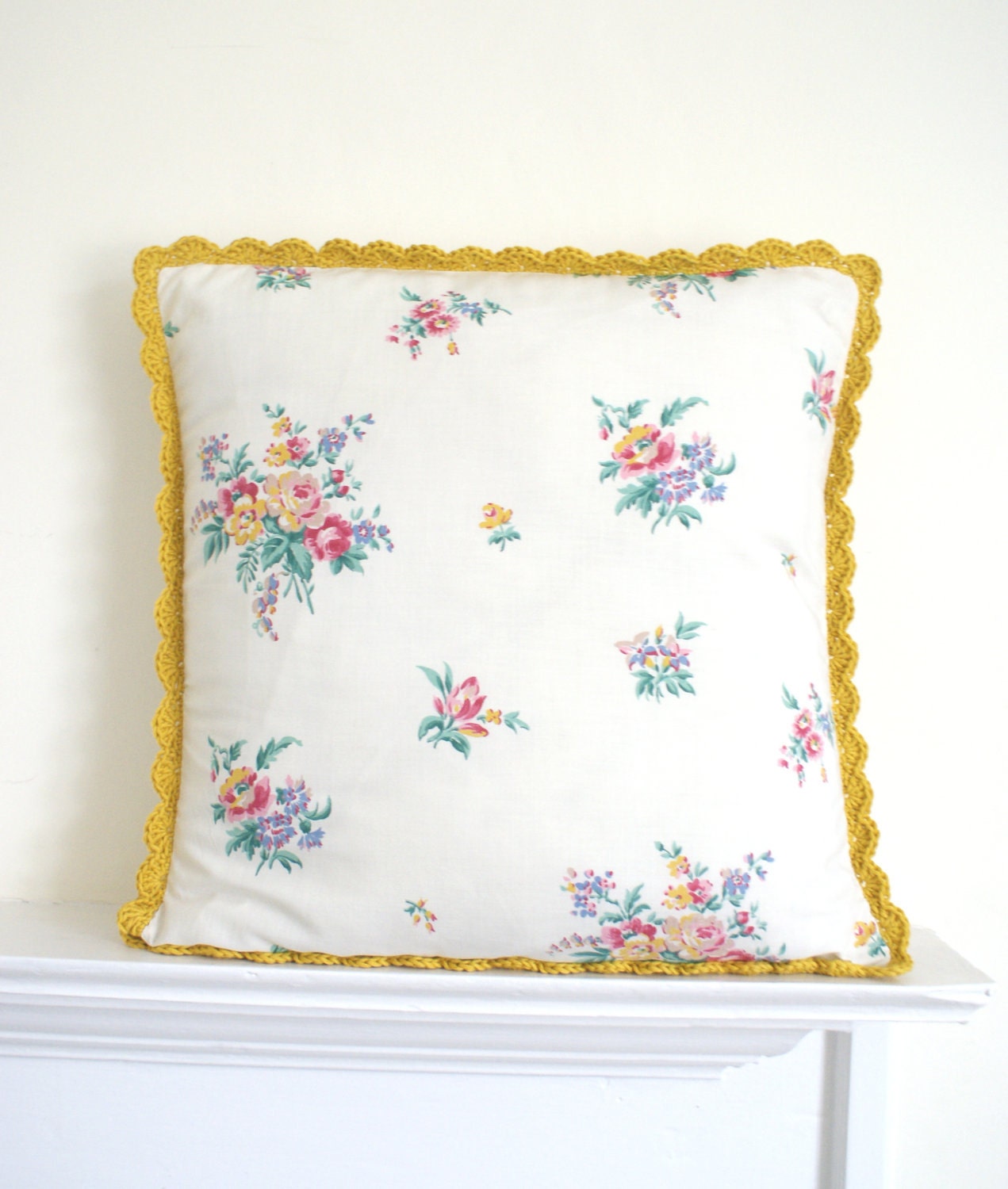 Vintage floral cushion/pillow with crochet edge