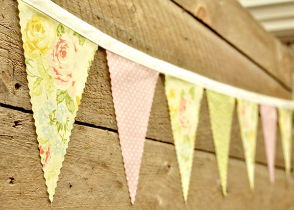 Pleasant - Vintage Bunting Banner with 12 Flags