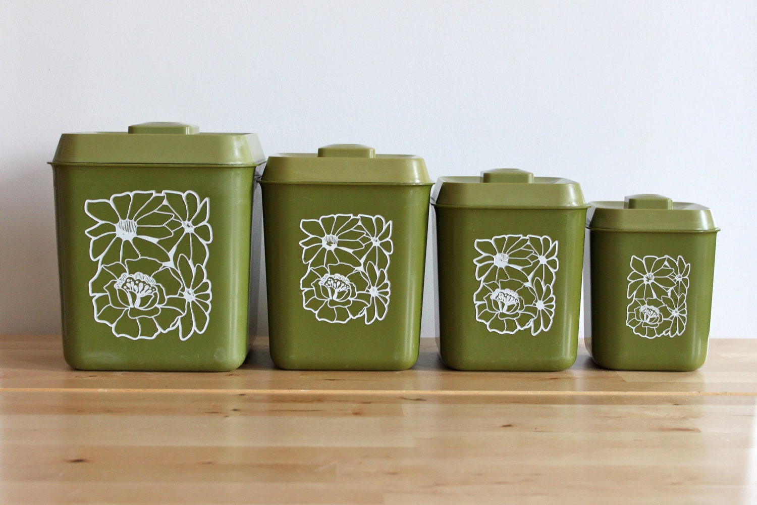 Avocado Green Nesting Canisters with White Flower Design - Retro Canister Set with Plastic Lids (Set of 4)