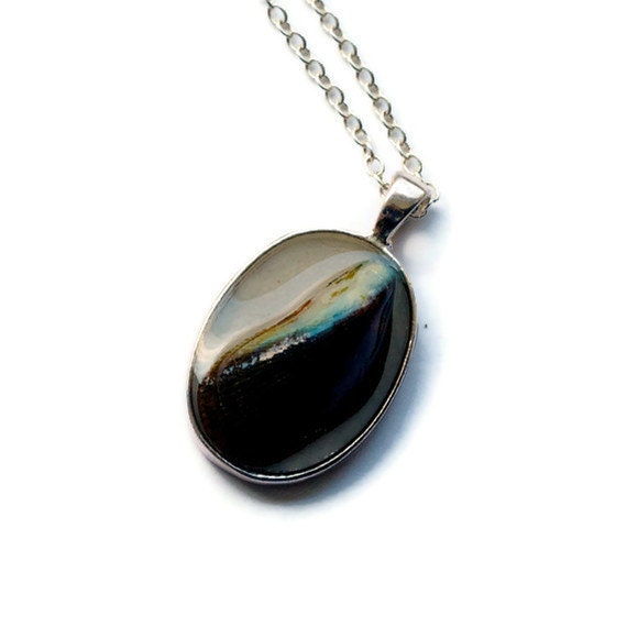 sea shell necklace resin jewelry real ocean seashell nautical pendant green blue brown texture natural nature beach