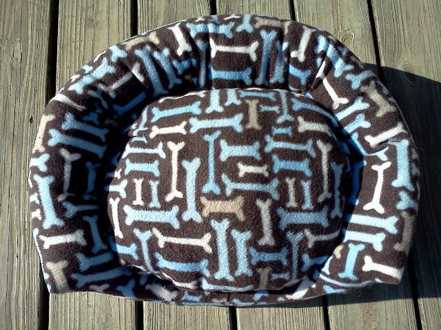 SALE Dog Bed: Fleece Dog Bed SALE Mocha and blue bone Fleece bed